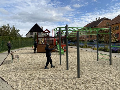 Obnova sportovního hřiště na Záhummí - 9.8.2022