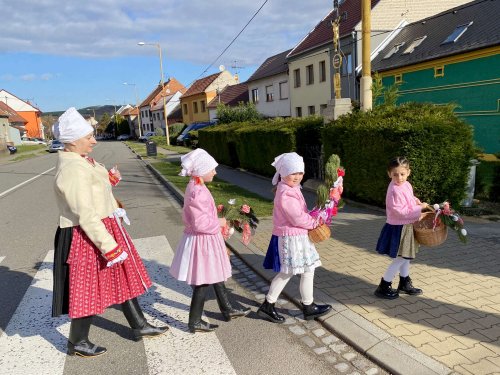 Královničky aneb nosení létečka - 26.3.2023