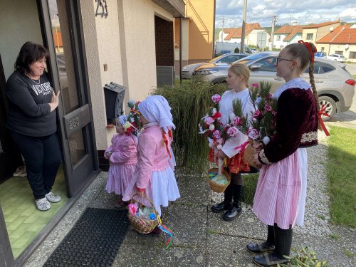 Královničky aneb nosení létečka - 26.3.2023