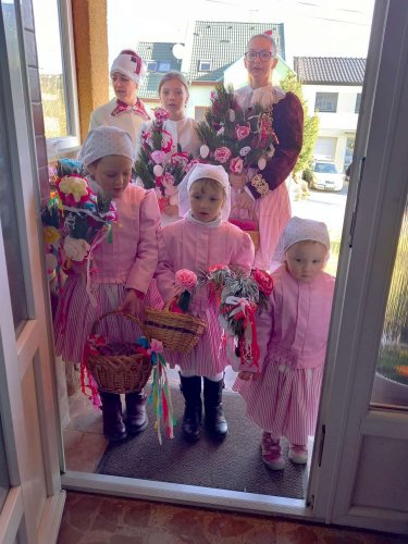 Královničky aneb nosení létečka - 26.3.2023