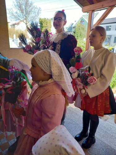 Královničky aneb nosení létečka - 26.3.2023