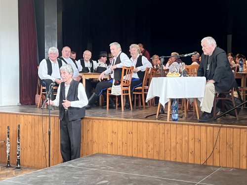 František Holmes Ilík oslavil 75 let - pogratulovaly mu i Podolské Frišky - 16.4.2023