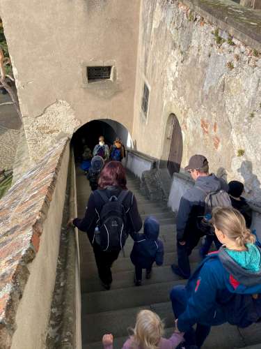 Vycházka Sokolů na hrad Buchlov a Karlovu skálu - 26.10.2023