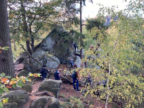 Vycházka Sokolů na hrad Buchlov a Karlovu skálu - 26.10.2023