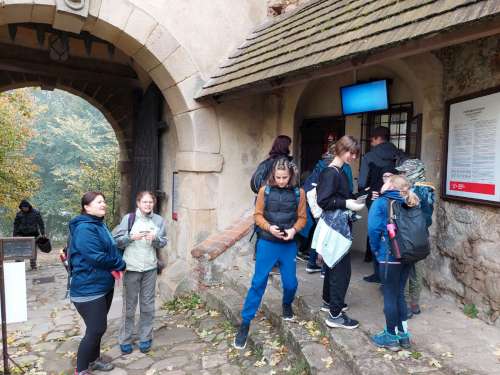 Vycházka Sokolů na hrad Buchlov a Karlovu skálu - 26.10.2023