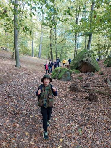 Vycházka Sokolů na hrad Buchlov a Karlovu skálu - 26.10.2023