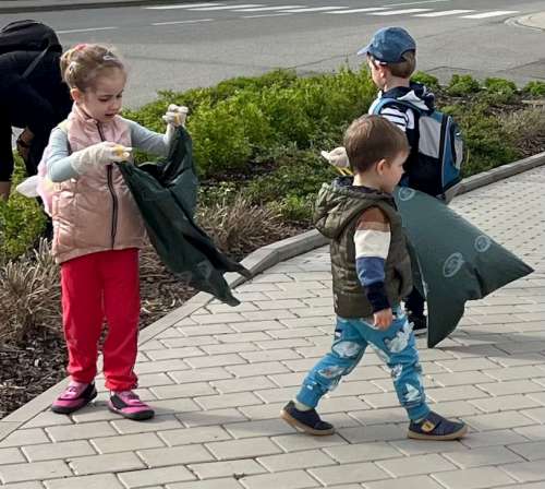 Soubor /2027-04-05-uklid-obce-07.jpg