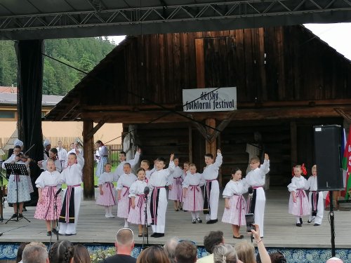 Čižmičky - Folklorní festival Velké Karlovice - 1.6.2024