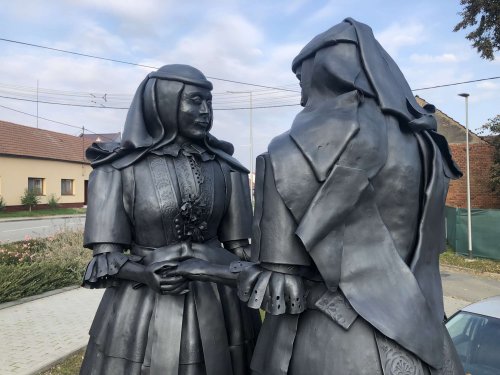 Krojové sochy - Sousoší Cestú k muzice od Víti Bobčíka - 19.10.2024