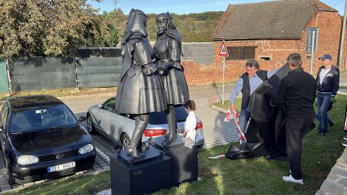 Krojové sochy - Sousoší Cestú k muzice od Víti Bobčíka - 19.10.2024