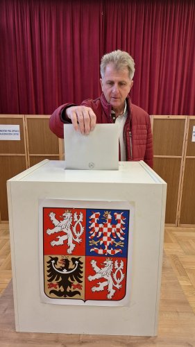 Soubor /2025-10-03-04-volby-16.jpg