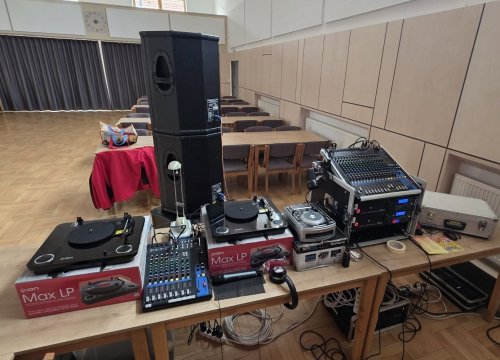 Soubor /2025-10-25-retroparty-5.jpg