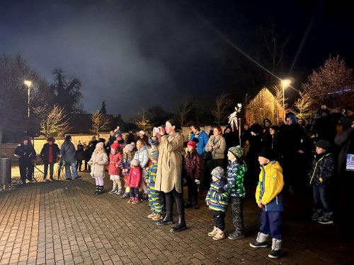 Soubor /2025-12-05-mikulas-u-kaple-50.jpg