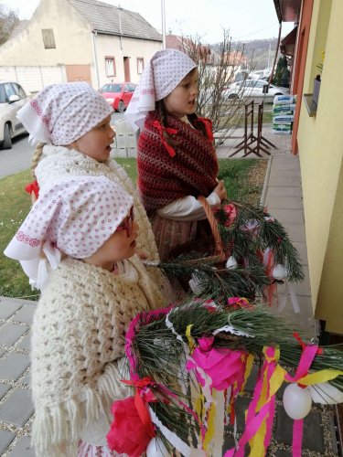 Nosení létečka - královničky - 22.3.2026