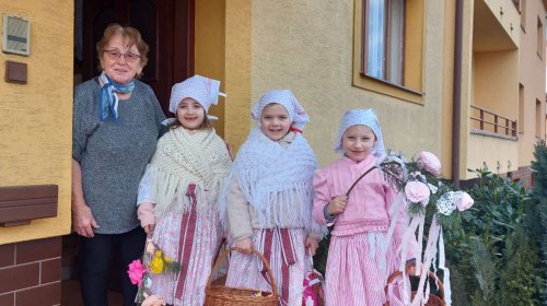 Nosení létečka - královničky - 22.3.2026