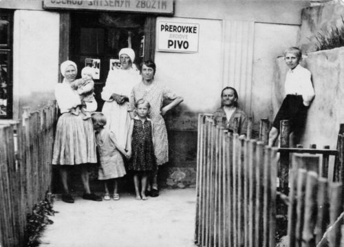 Historické pohledy na budovy a místa v Podolí