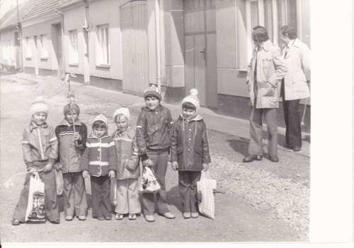 Historické pohledy na budovy a místa v Podolí