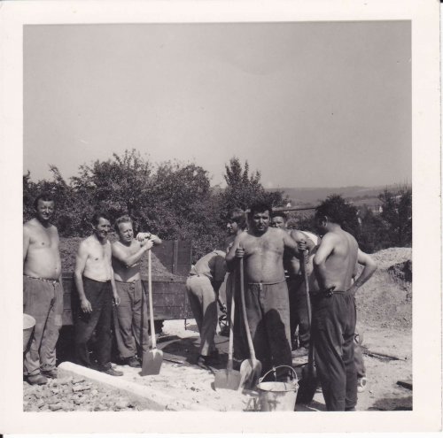 Historické pohledy na budovy a místa v Podolí